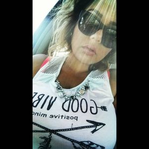 Meet your Posher, Jesenia