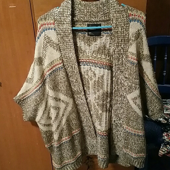American Eagle cardigan PRICE FIRM!!