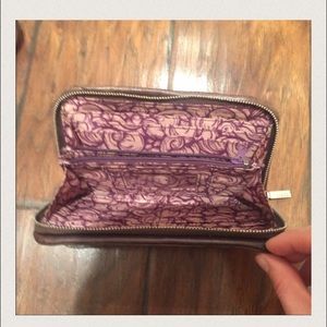 Authentic- Hobo -- Eliza Leather Zip Around