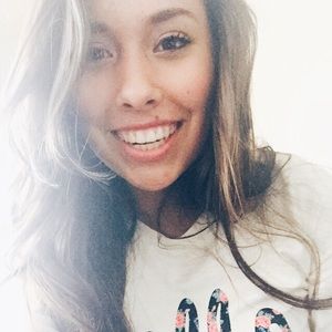 Meet your Posher, Rebekah