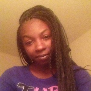 Meet your Posher, Ashley