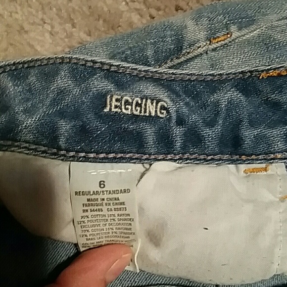 American Eagle Jeans - Picture 2 of 2