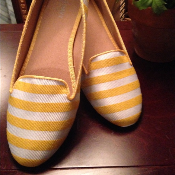 Old Navy Loafer Style Shoes Size 7