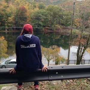 Meet your Posher, Ellie