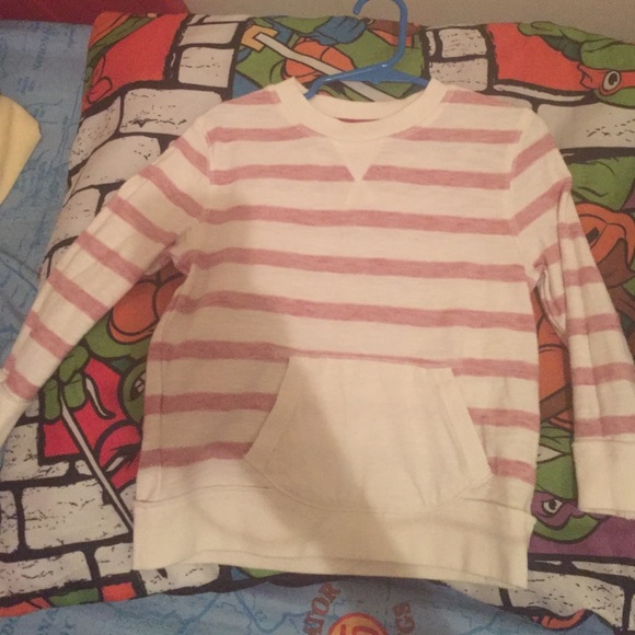 Long sleeve shirt , front pocket