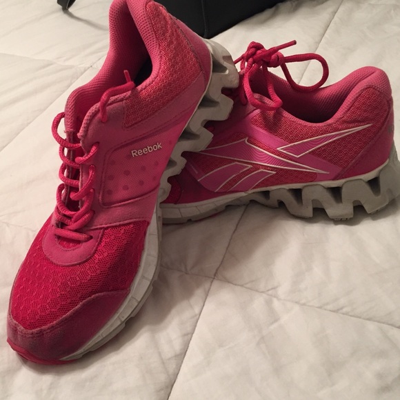 Reebok running shoes size 8