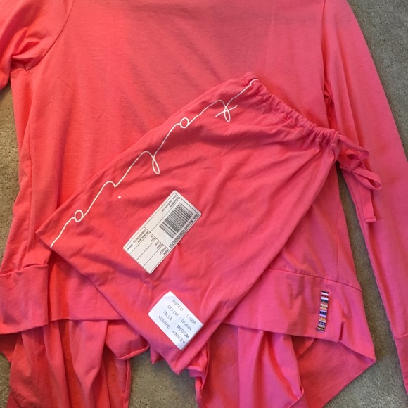 Talia coral shark tooth drape top. - Picture 5 of 6