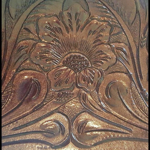 Tooled leather Mexican clutch - Picture 3 of 3