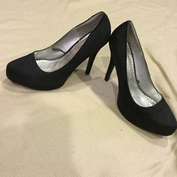Torrid Black suede heels