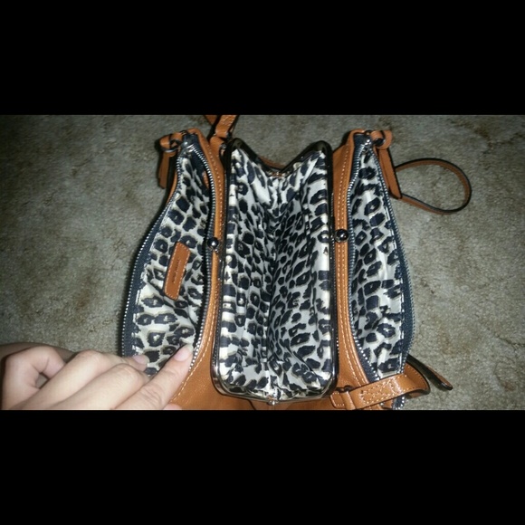 Kiss lock Nine West bag
