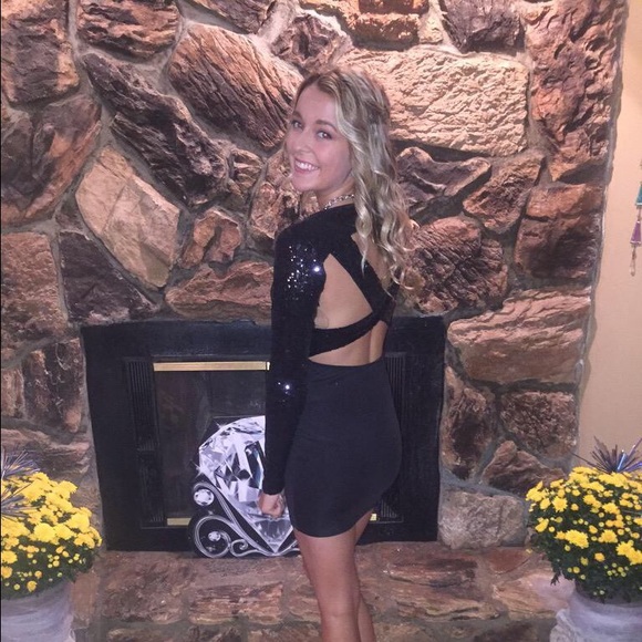 Black homecoming dress - Picture 3 of 3