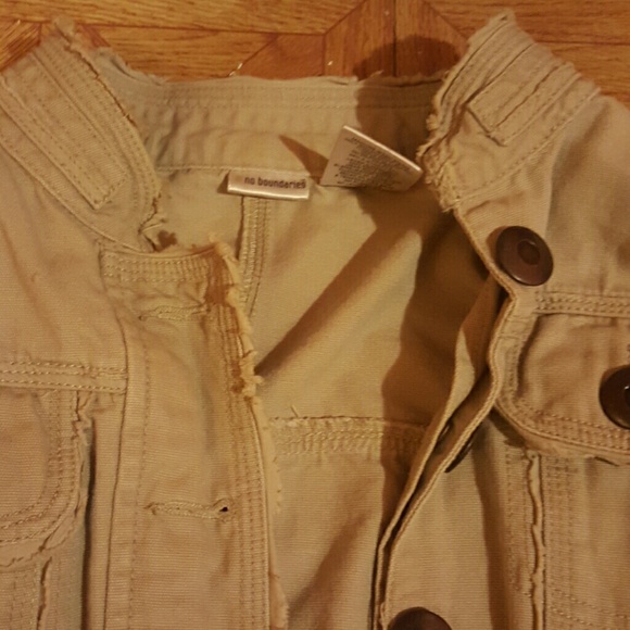 Tan jacket - Picture 2 of 2