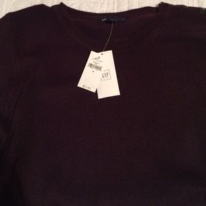 BNWT GAP plum sweater with 3 buttons on shoulder