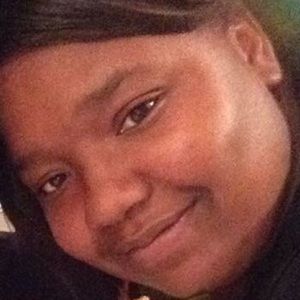 Meet your Posher, Ebony