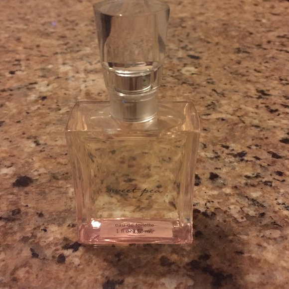 Bath and Body Works Sweet Pea Perfume