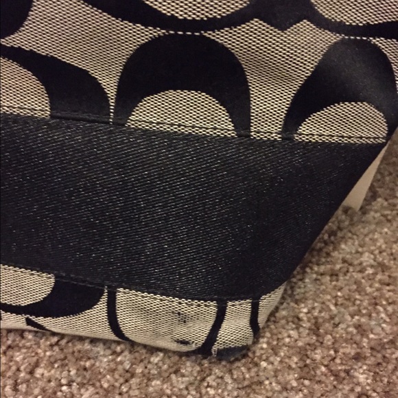 Authentic coach bag - Picture 2 of 4