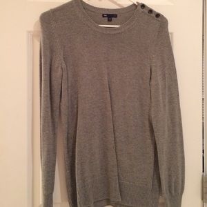 Gap sweater
