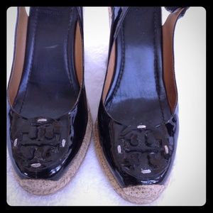 Tory Burch Patent/Raffia Wedges