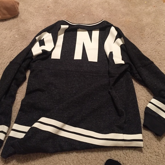 Like new 🚫NO TRADE🚫 - Picture 2 of 2