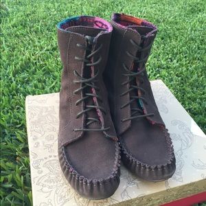 American Rag Brown Suede Tribal Booties