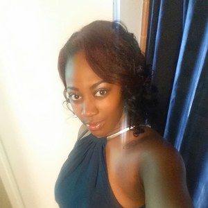 Meet your Posher, Dee