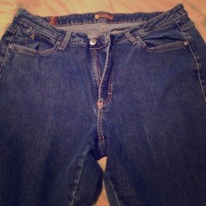 Aura Regular Rise Jeans