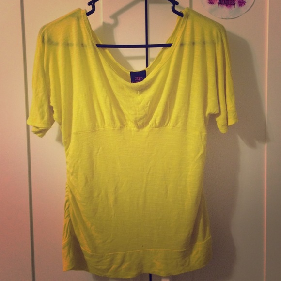 Bebe shirt