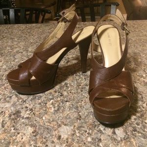 Nine West brown pumps! Size 8.