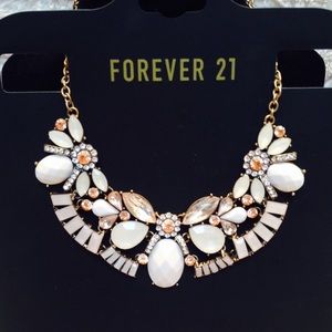 Statement Necklace NWT