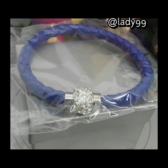 Jewelry - Bracelet / Cuff / bangle