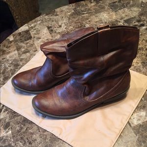 American Eagle brown Cowboy boots!
