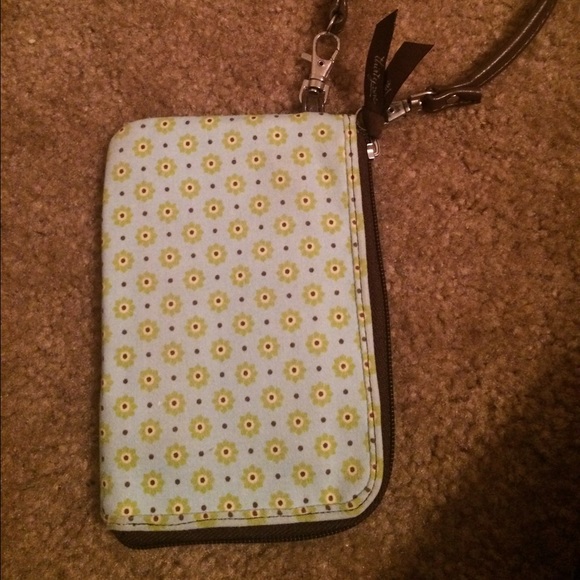 🚫SOLD🚫Holder and wristlet - Picture 3 of 4