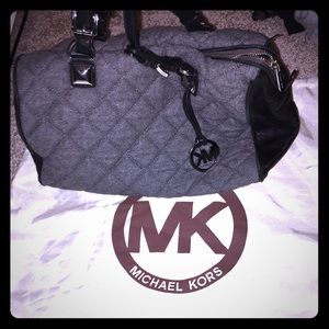 AUTHENTIC MICHAEL KORS HANDBAG