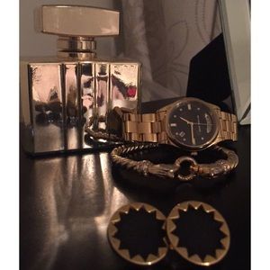 House of Harlow Sunburst Button Earring