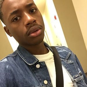 Meet your Posher, Larry