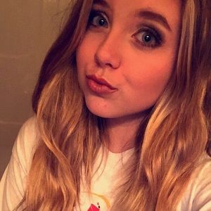 Meet your Posher, Savannah