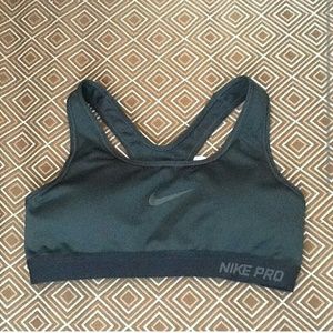 TRADED NIKE SPORTS BRA