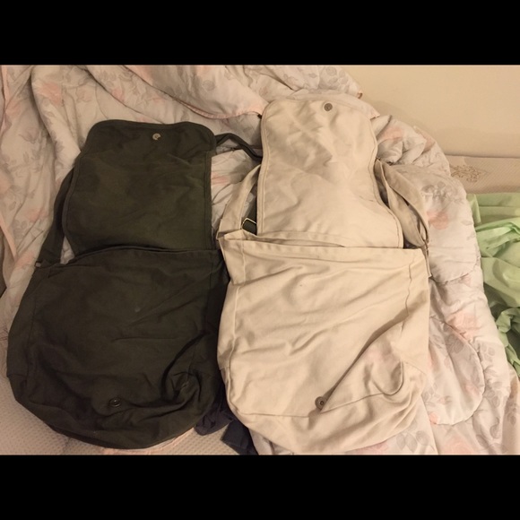 SOLD โ - Picture 2 of 3