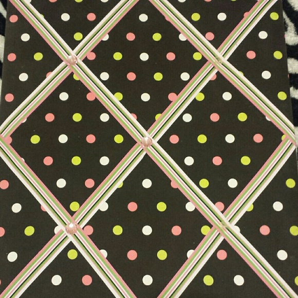 Three boards that hold pichures - Picture 2 of 4