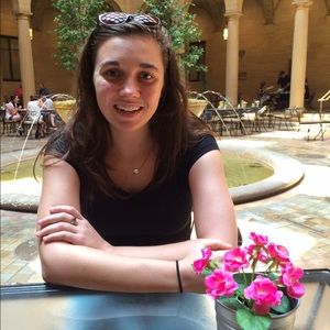 Meet your Posher, Anna