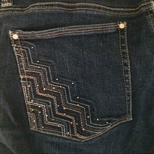 White House Black Market Long Capris