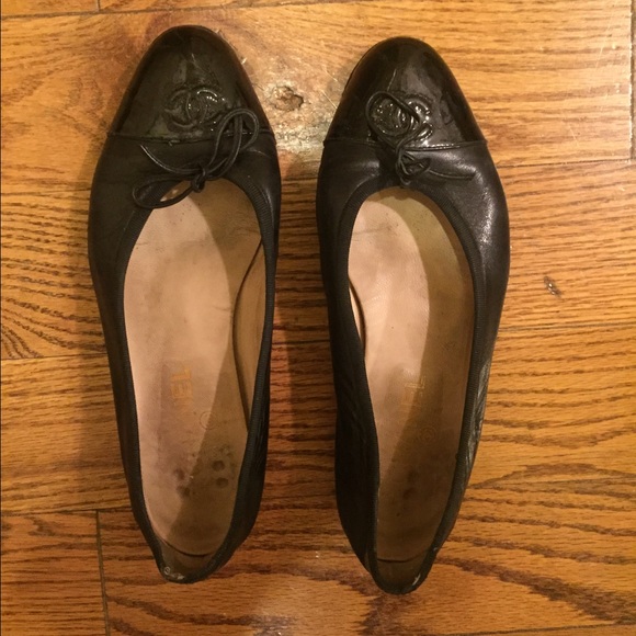 Black Chanel ballet flats