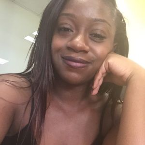 Meet your Posher, Marion