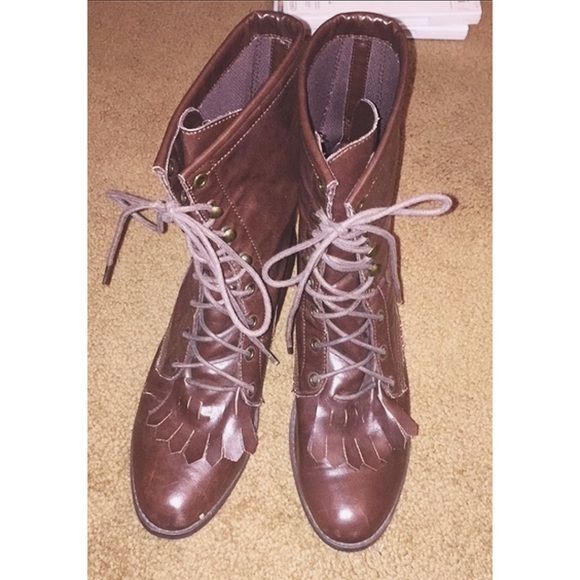 Vintage Steve Madden Lace Up Boots