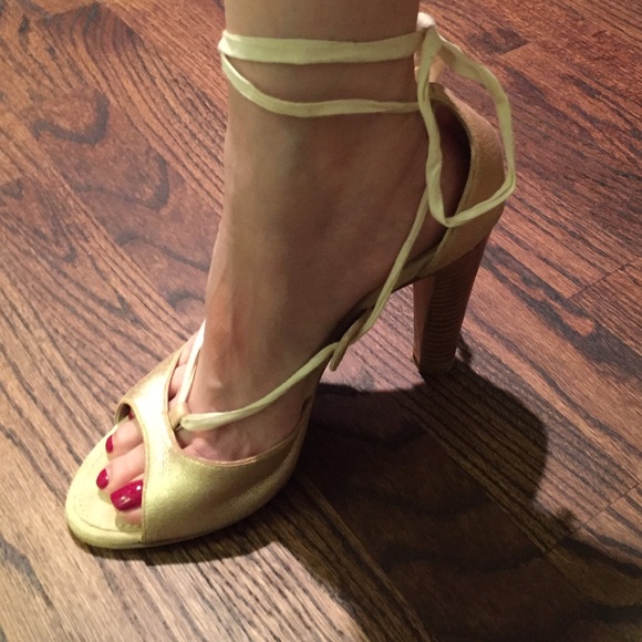 Marc Jacobs rose gold lace up heels - Picture 4 of 4