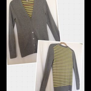 BANANA REPUBLIC SUPER SOFT COMFY CARTIGAN