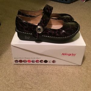 Alegrias size 38 ( 7.5-8 )