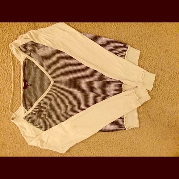 Hurley top