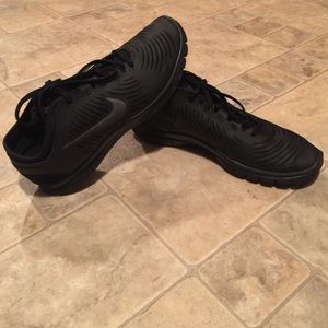 ALL BLACK Nike Free Balanza. OUTSTANDING CONDITION
