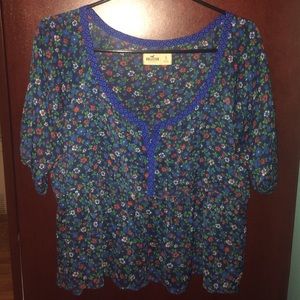 Hollister floral blouse Size L